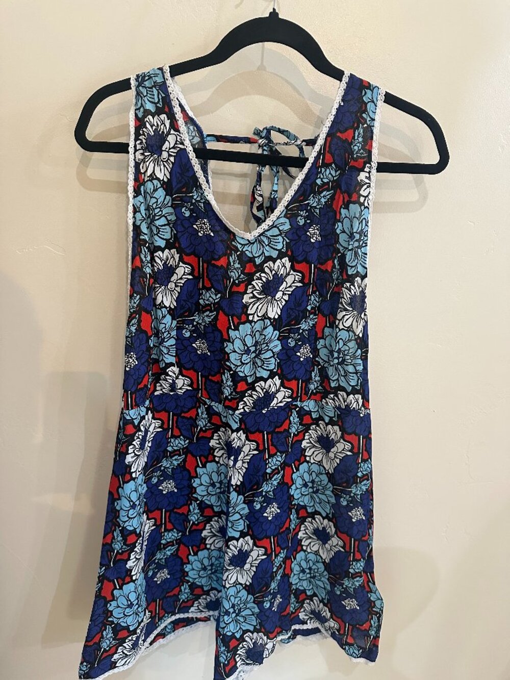 NWT Penny Lane Pumpkin Patch Girls Tara Floral Romper Size S Blue